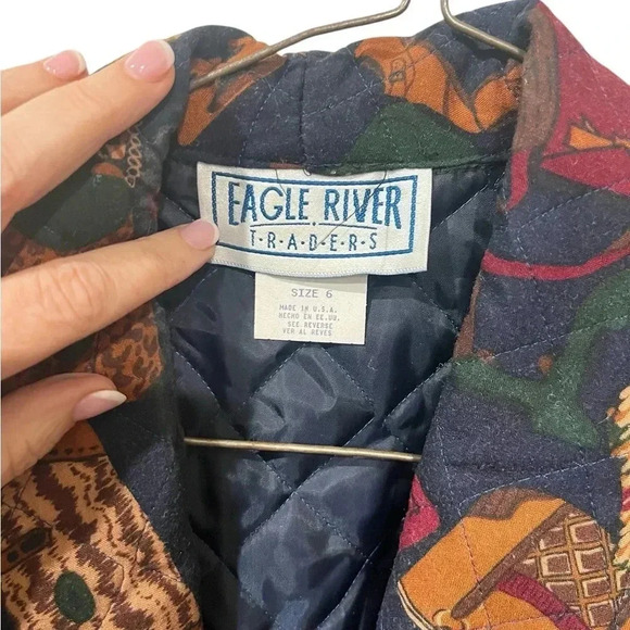 VTG Vintage Eagle River Traders Women’s Button Up Jacket Sz 6 travel theme - Picture 3 of 6